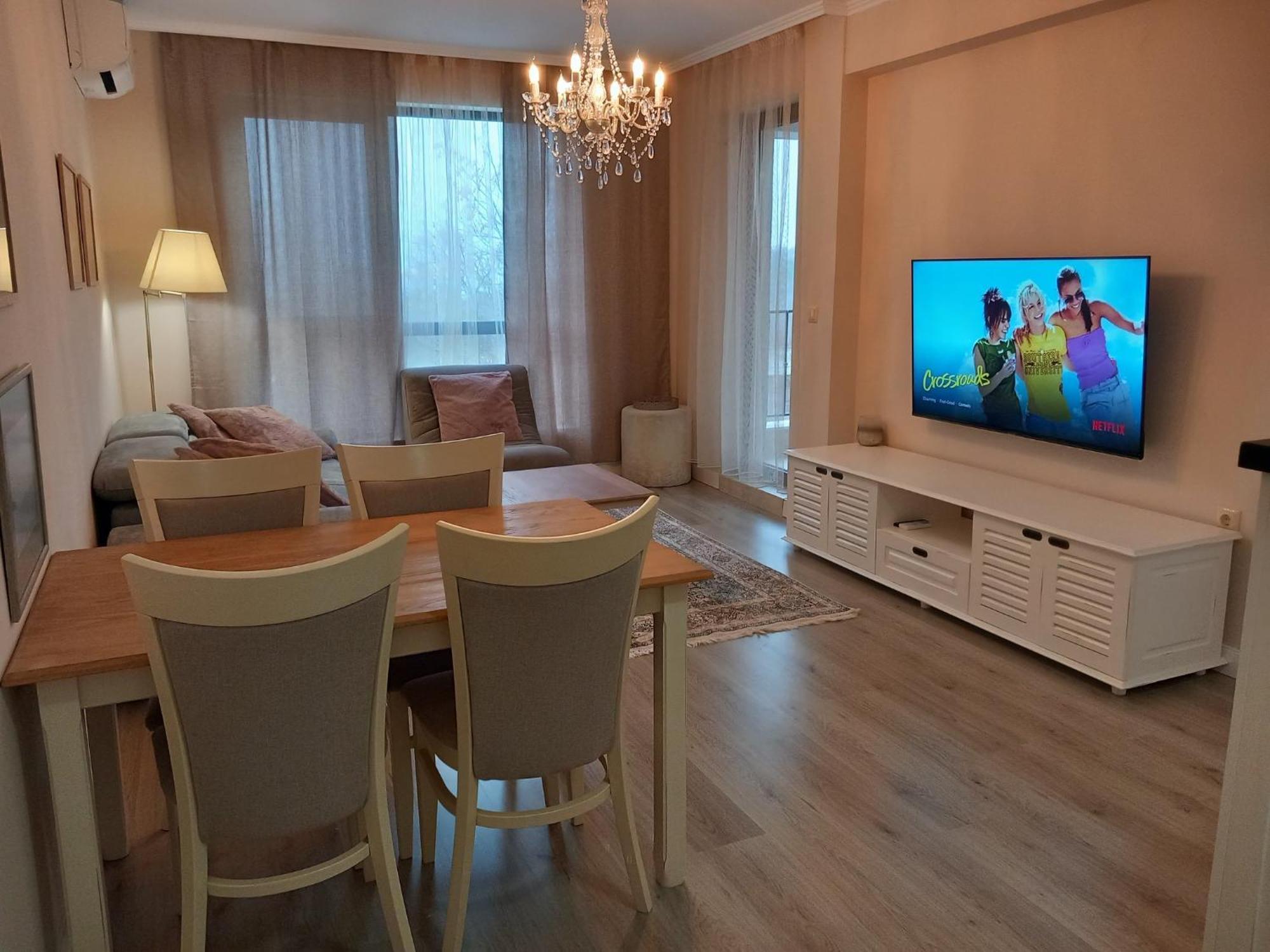 Private Apartments In White Rock Castle Balchik Exterior photo