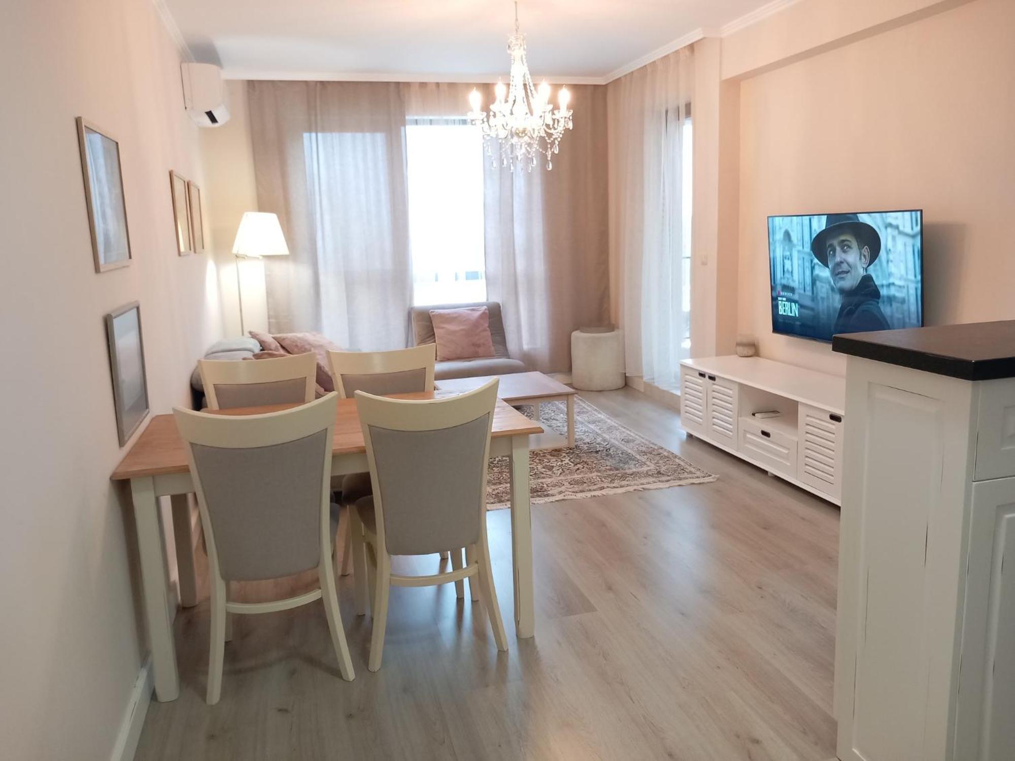 Private Apartments In White Rock Castle Balchik Exterior photo